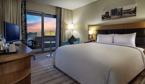 Room, 1 King Bed, Non Smoking, City View (River View)