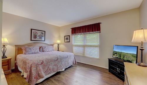 Condo (313 - Sweet Dreams - No Pets Allowed)