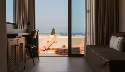Deluxe Suite, Jetted Tub, Beach View