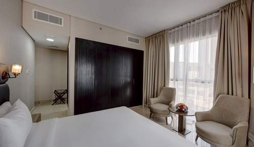 Deluxe Two Bed Room Apartment With Balcony