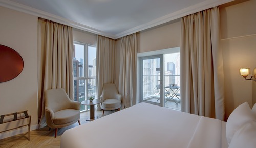Premium Two Bed Room Apartment With Marina View & Balcony