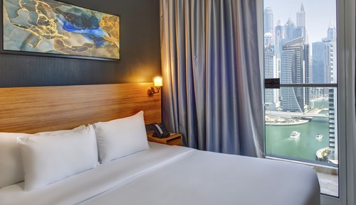 Premium One bed Room Apartment With Marina View & Balcony