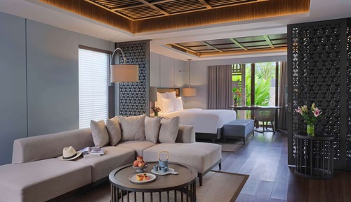 Suite, 1 King Bed, Garden View, Courtyard Area (with Plunge Pool)