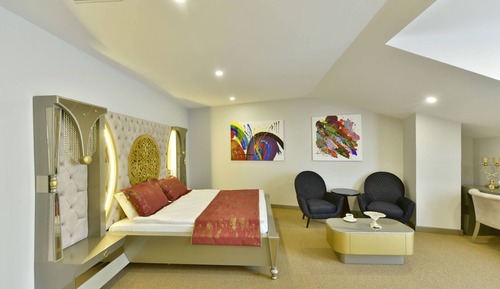 King Deluxe Room