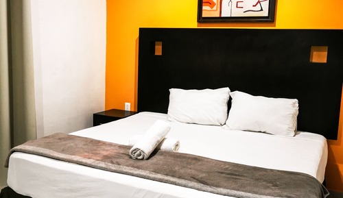Deluxe Room, 1 Queen Bed