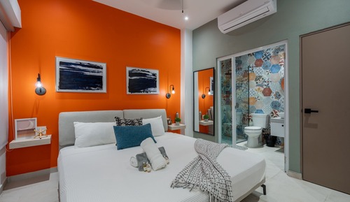 Deluxe Room, 1 King Bed