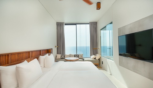 Superior Twin Room, City View