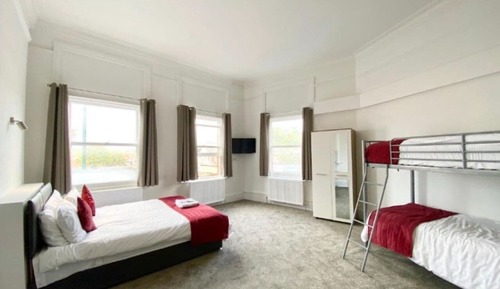Family Suite, Ensuite, City View