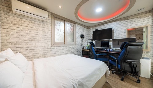 Room (Special B small room late check-out ()