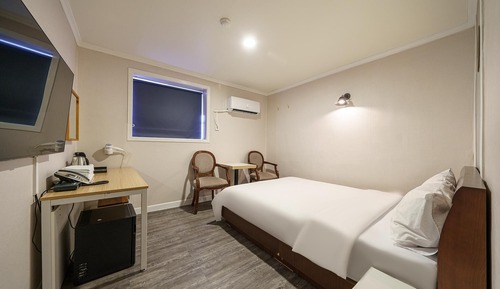 Room (Standard Room)