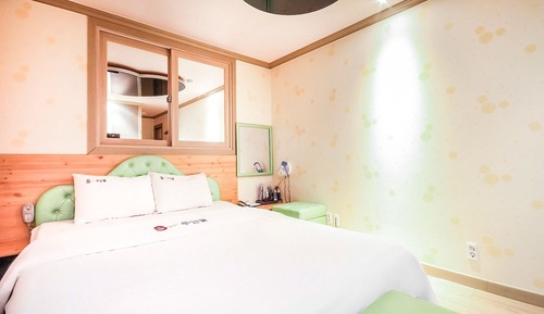 Room (Standard)