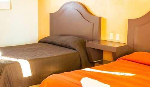 Standard Room, 2 Double Beds