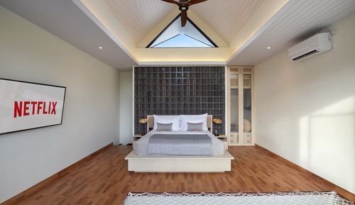 Smart Loft One Bedroom Villa with Private Pool & Jacuzzi