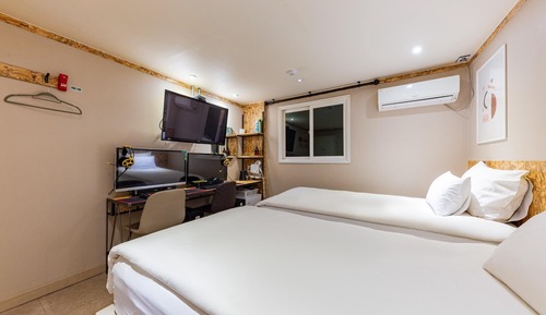 Room (Deluxe Twin - Weekday breakfast inclu)