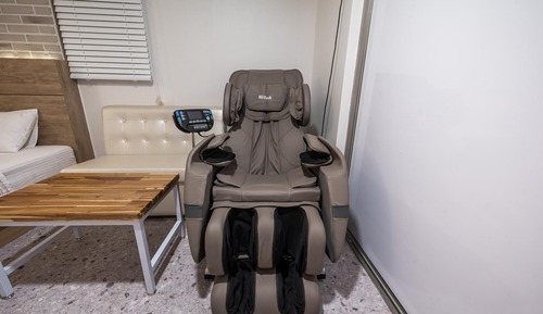 Room (VIP A (Massage Chair Spa Tub Styler C)