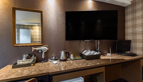 Room (Deluxe room B (32-inch gaming 1pc mas)
