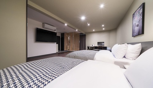 Room (Suite Sauna Twin A (TV Styler PC Saun)