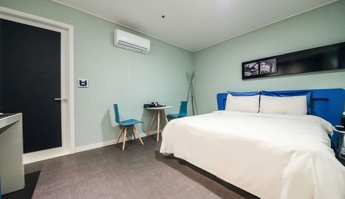 Room (Special non-smoking room (Netflix ava)