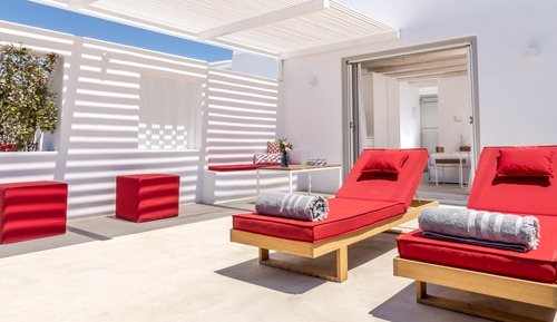 CHORA Deluxe Suite with Sea View and Private Pool