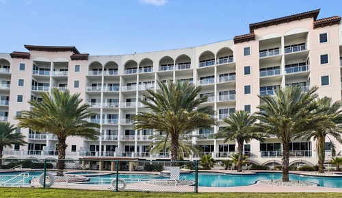 Condo (3 Bedrooms)