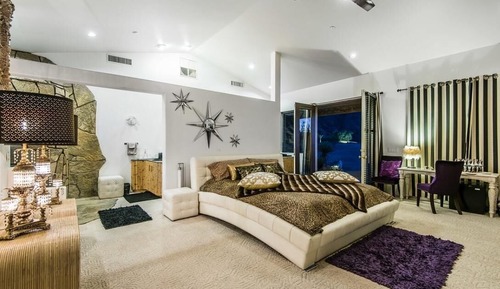 Premier Room