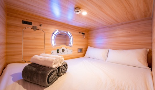 Double Bed Capsule Mixed in Adventure Hall, Non Smoking