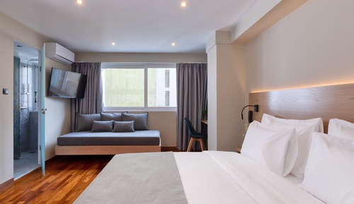 Deluxe Double or Twin Room
