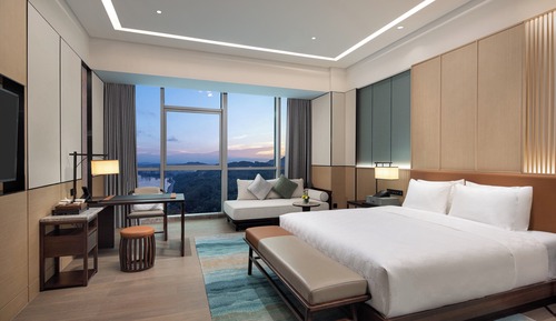 Standard Room, 2 Double Beds, River View
