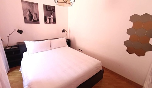 Premier Apartment