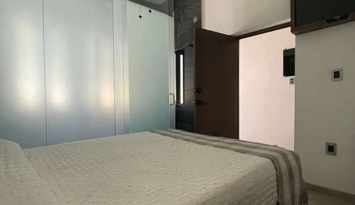 Basic Room, 1 Double Bed