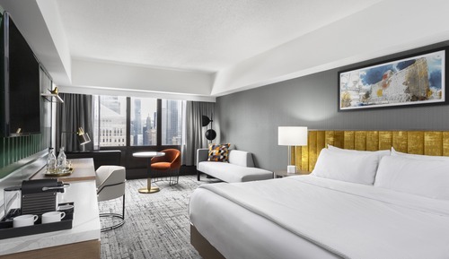 Premium Room, 1 King Bed (Chicago Skyline View)