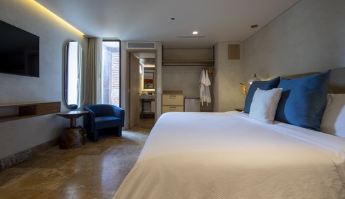 Grand Room, 1 King Bed