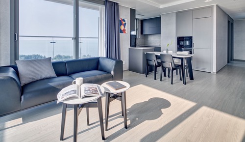 [8PM Checkin] Presidential Suite - extra 30,000 KRW extended stay