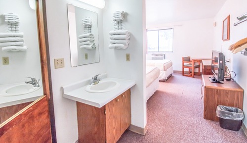 Basic Double Room