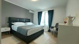 Apartment (Fila - large & close to the beach - A)