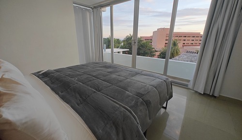 Premium Double Room, 2 Bedrooms, Partial Ocean View, Tower