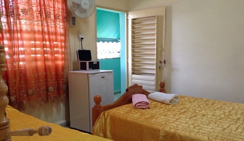 Elite Triple Room