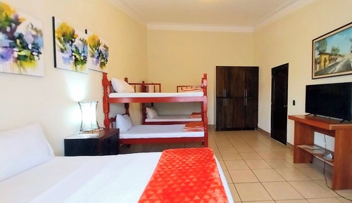 Economy Triple Room