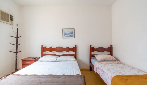 Triple Room (1 Double bed + 1 Single bed)