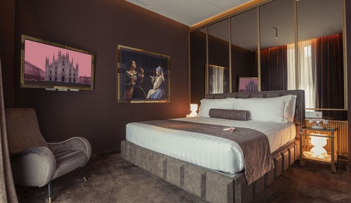 Executive Room