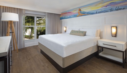 Standard Room, 1 King Bed, Resort View