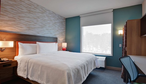 Standard Studio Suite, 1 King Bed, Non Smoking