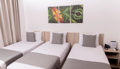 Triple Room