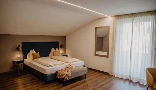 Panoramic Quadruple Room, Mountain View, Corner