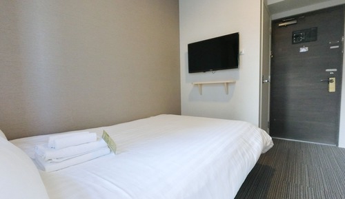 Economy Double Room, Non Smoking, 1 Large Twin Bed (Semi-double)