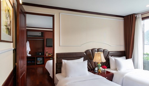 Family Connecting Suite Sea View with Private Balcony 2D1N