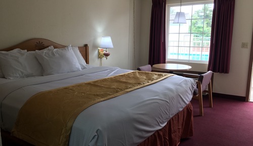 Classic Single Room, 1 King Bed
