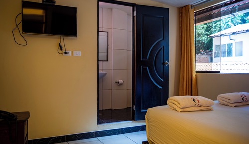 Basic Double Room, 2 Twin Beds