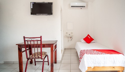 Standard Room (Three beds)