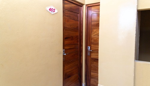 Superior Suite, Refrigerator